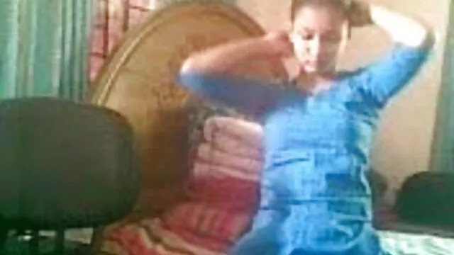 गधा तेज़ होने मूवी सेक्सी वीडियो में की प्रतीक्षा कर रहा है