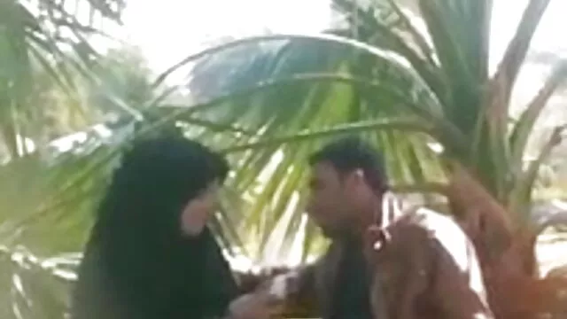 उसकी गांड ऊपर मूवी चाहिए सेक्सी बीबीसी