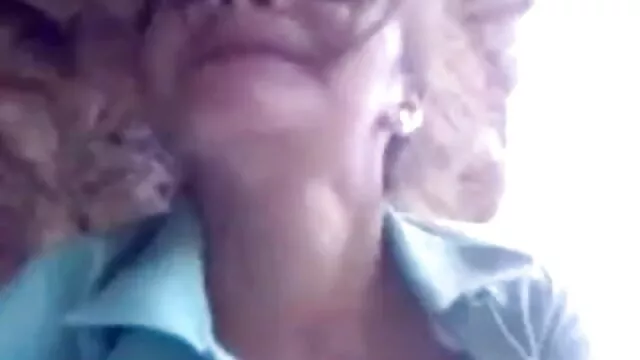 लोगों का सेक्स सेक्सी हिंदी मूवी समूह उन खेलों को खेलता है जहाँ प्रत्येक स्ट्रिप्स का हारता है