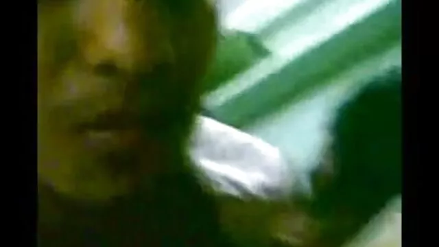 देवी बहुत सेक्सी मूवी ली