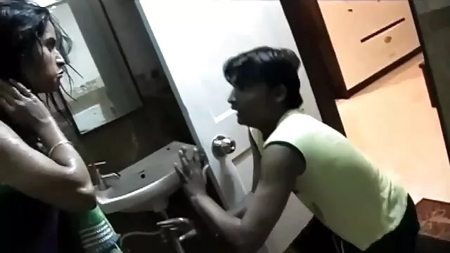 आश्चर्य की बात है सेक्सी मूवी हिंदी माई टेप पर पकड़ा