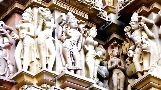 शरारती नई सेक्सी मूवी युकीना मोमोटा