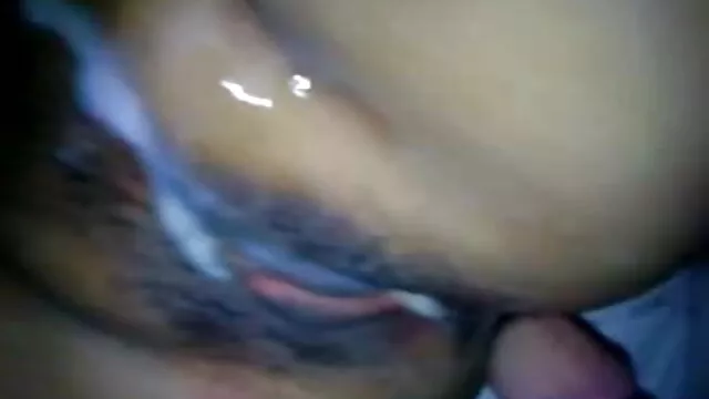 सुनहरे बालों वाली कॉलेज गर्ल एडिसन रिले उसकी बिल्ली के साथ खेलती हिंदी सेक्सी मूवी वीडियो है