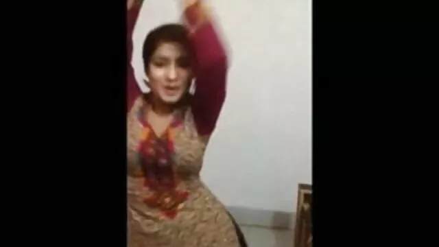 आदमी एक गंदा गोरा fucks फुल सेक्सी मूवी फुल सेक्सी मूवी फुल सेक्सी मूवी
