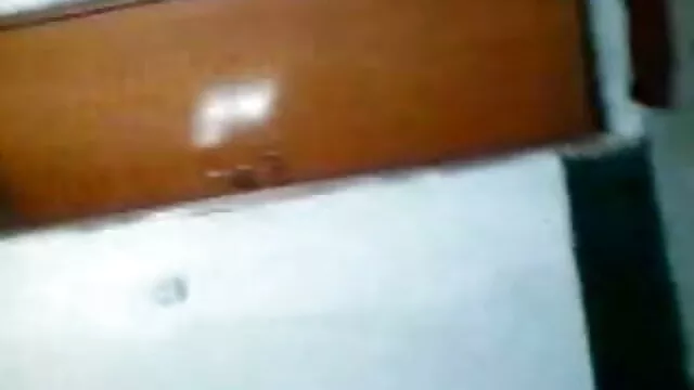 सींग का बना Moaning कुतिया उसे गीला बिल्ली गड़बड़ हो जाता है सोनाक्षी की सेक्सी मूवी