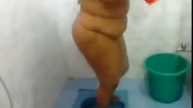 दुर्लभ विंटेज क्लिप में परिपक्व सेक्सी हिंदी सेक्सी मूवी