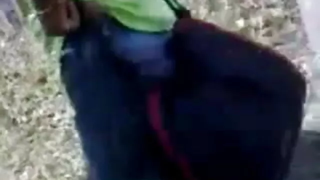 पोर्नस्टार लड़कियां ग्लोकहोल पर ब्लोजॉब फुल सेक्सी मूवी हो रही है